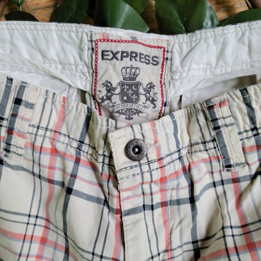 Men’s Express Plaid Shorts Y2K Off-White Size 34 Preppy - Picture 3 of 6